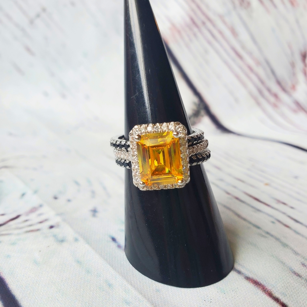 Yellow engagement ring wedding set size 7